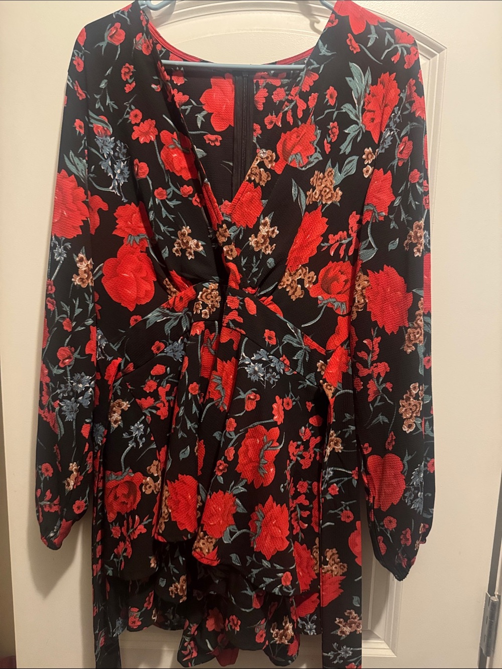 Source Unknown Black Floral Tie-Front Romper with Red Accents